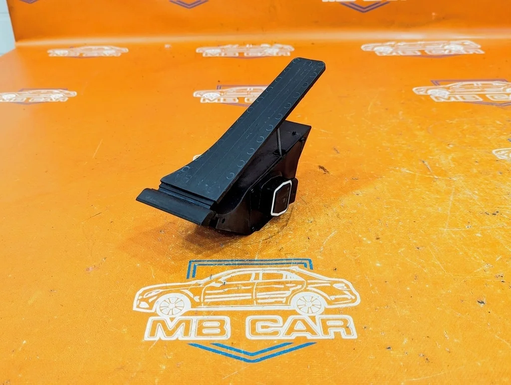 Педаль газа электронная Mercedes-Benz