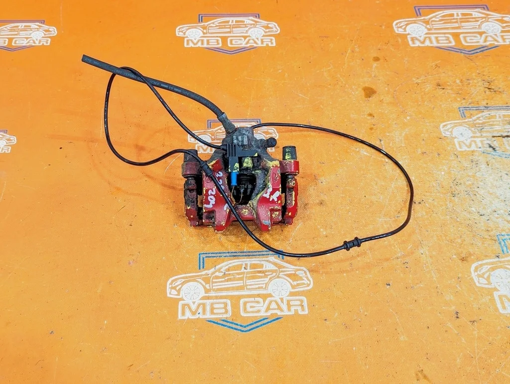 Суппорт задний правый Mercedes-Benz