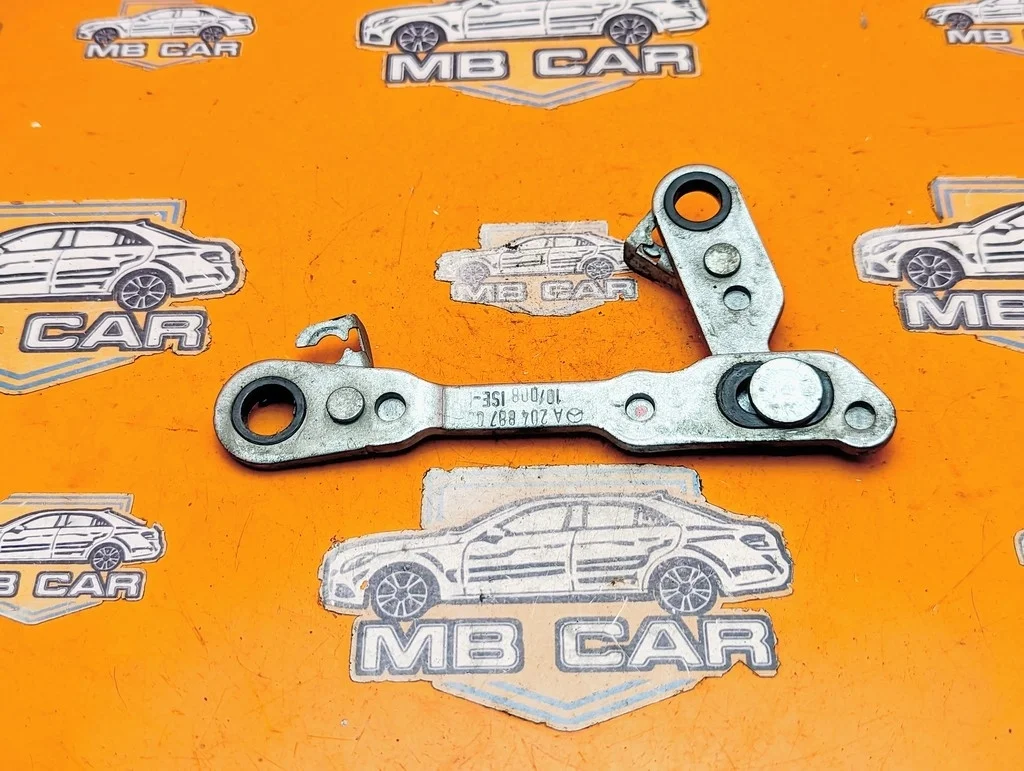 Петля капота Mercedes-Benz