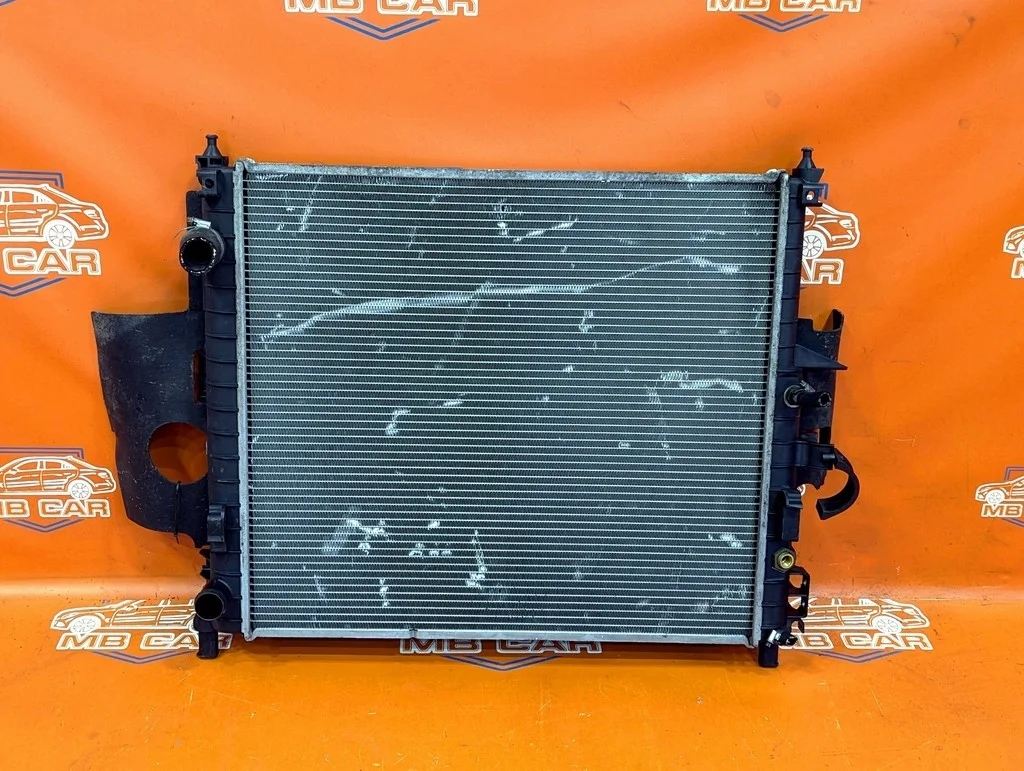 Радиатор Mercedes-Benz