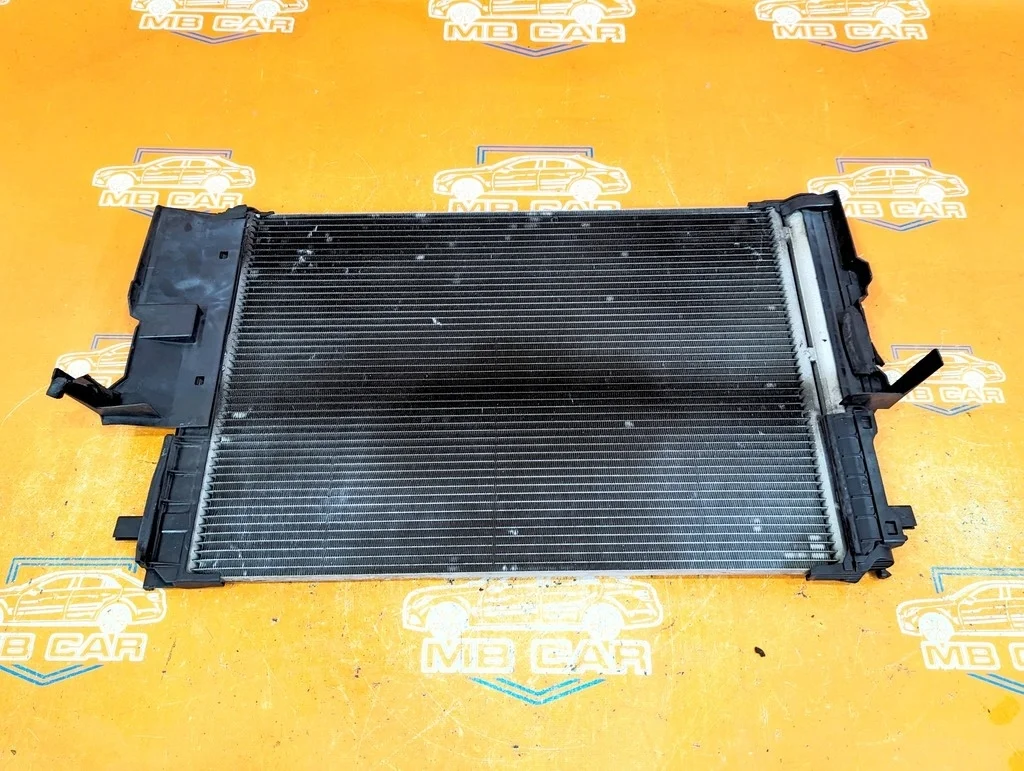 Радиатор кондиционера Mercedes-Benz