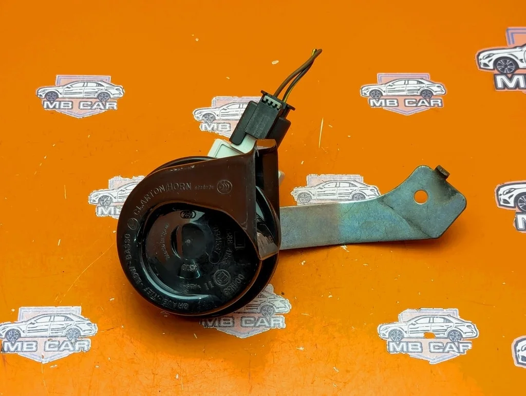 Сигнал Mercedes-Benz