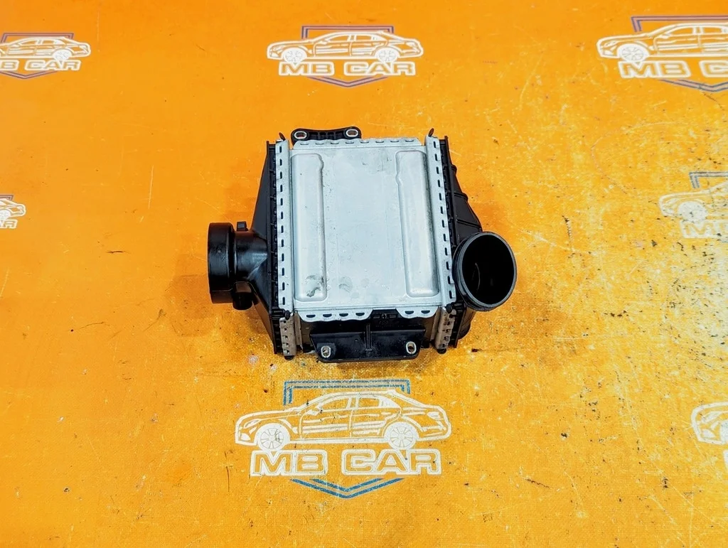 Интеркулер Mercedes-Benz