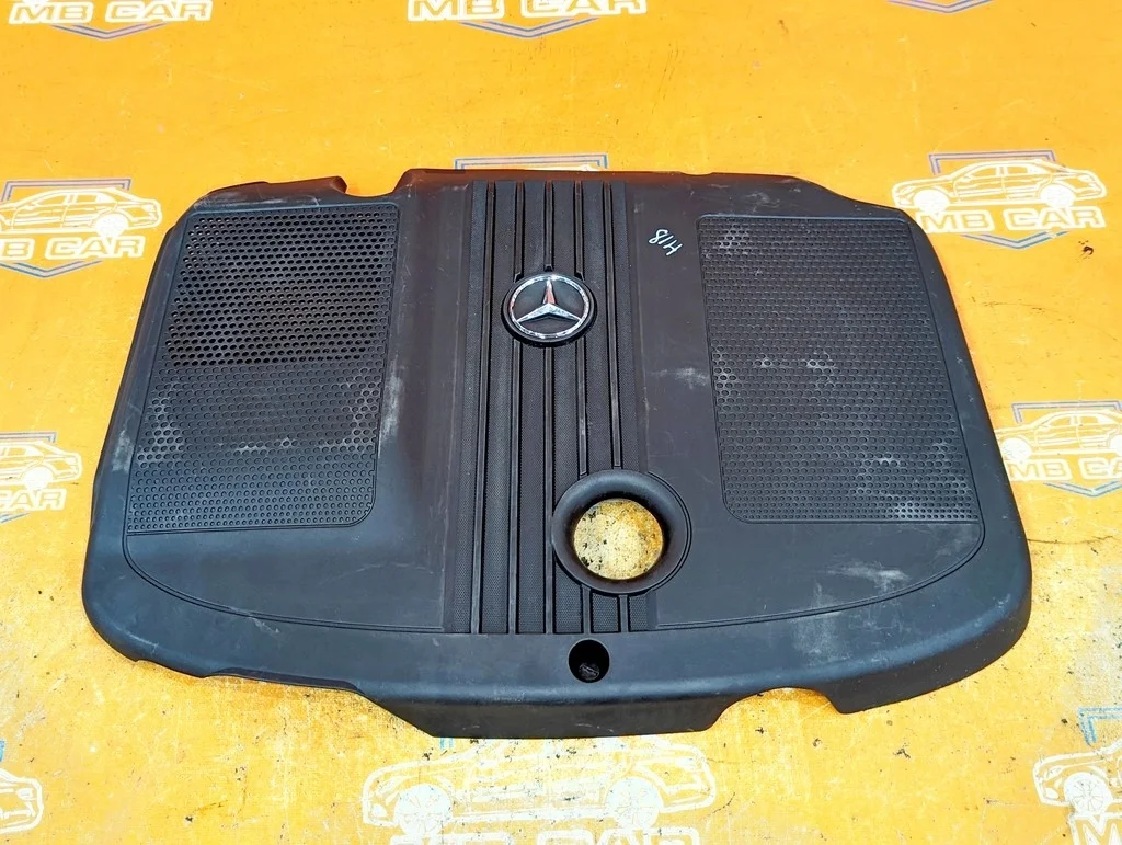 Крышка двигателя декоративная Mercedes-Benz