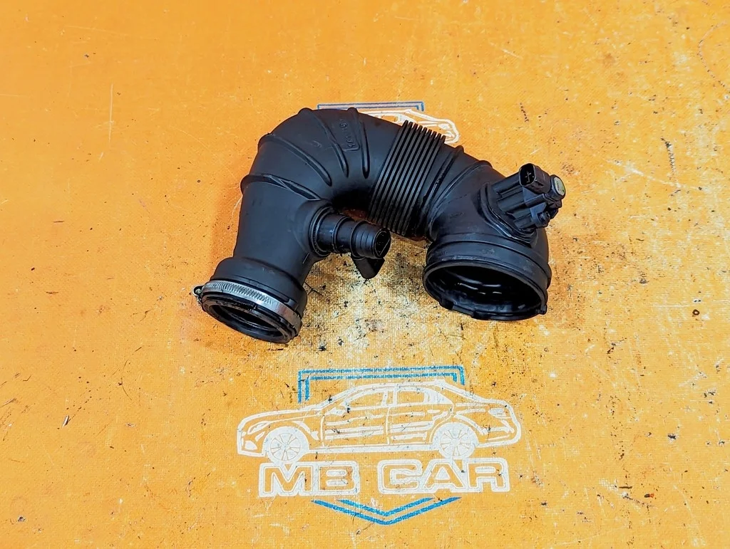 Патрубок воздушный Mercedes-Benz