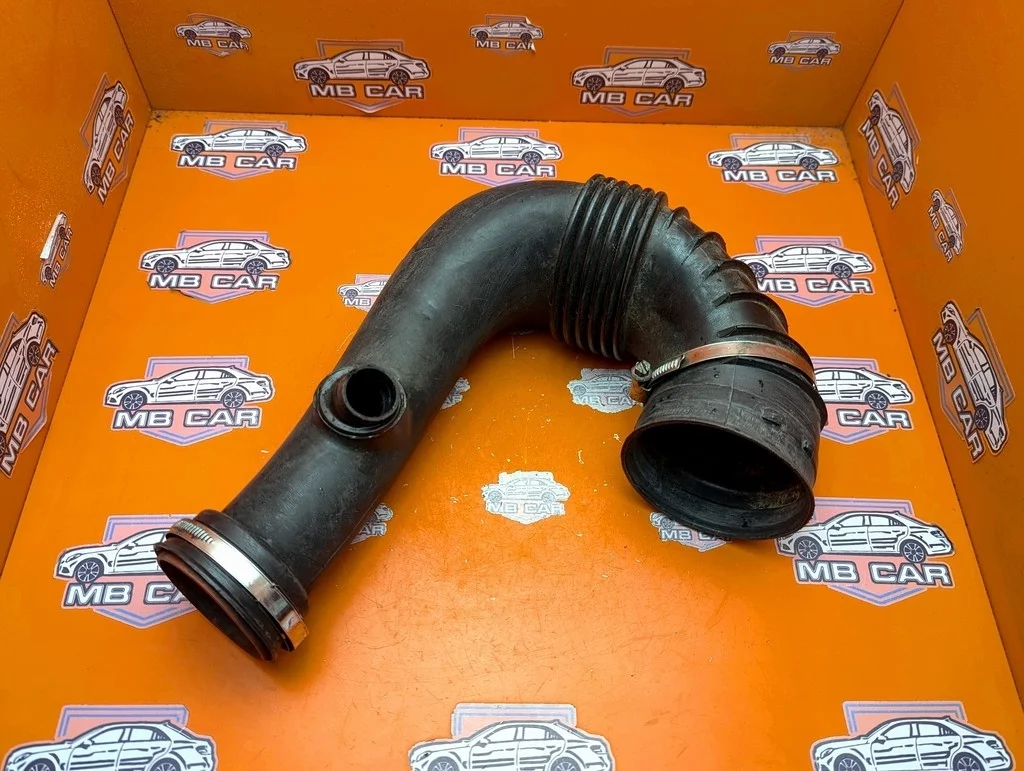 Патрубок турбины Mercedes-Benz