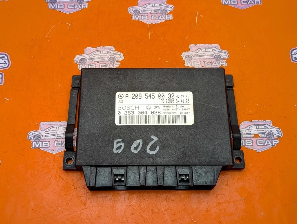 Блок парктроников Mercedes-Benz