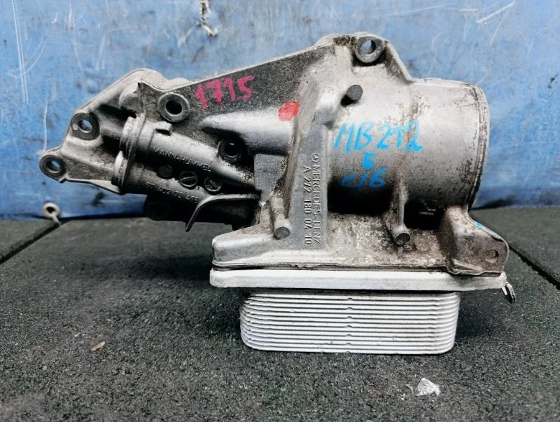 Корпус масляного фильтра Mercedes-Benz M-class W164 A2721800510