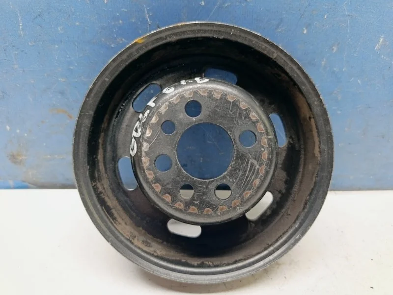 Шкив коленвала Volkswagen Golf 6 2009-2013 06A105255F