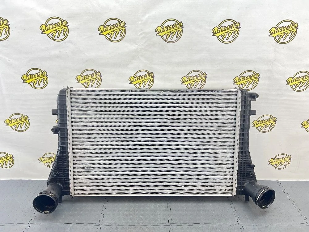 Интеркулер Volkswagen Tiguan I рестайлинг (2011—2019)