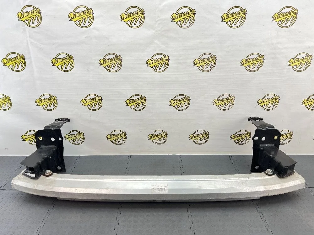 Усилитель переднего бампера Audi Q7 4L рестайлинг (2009—2015)