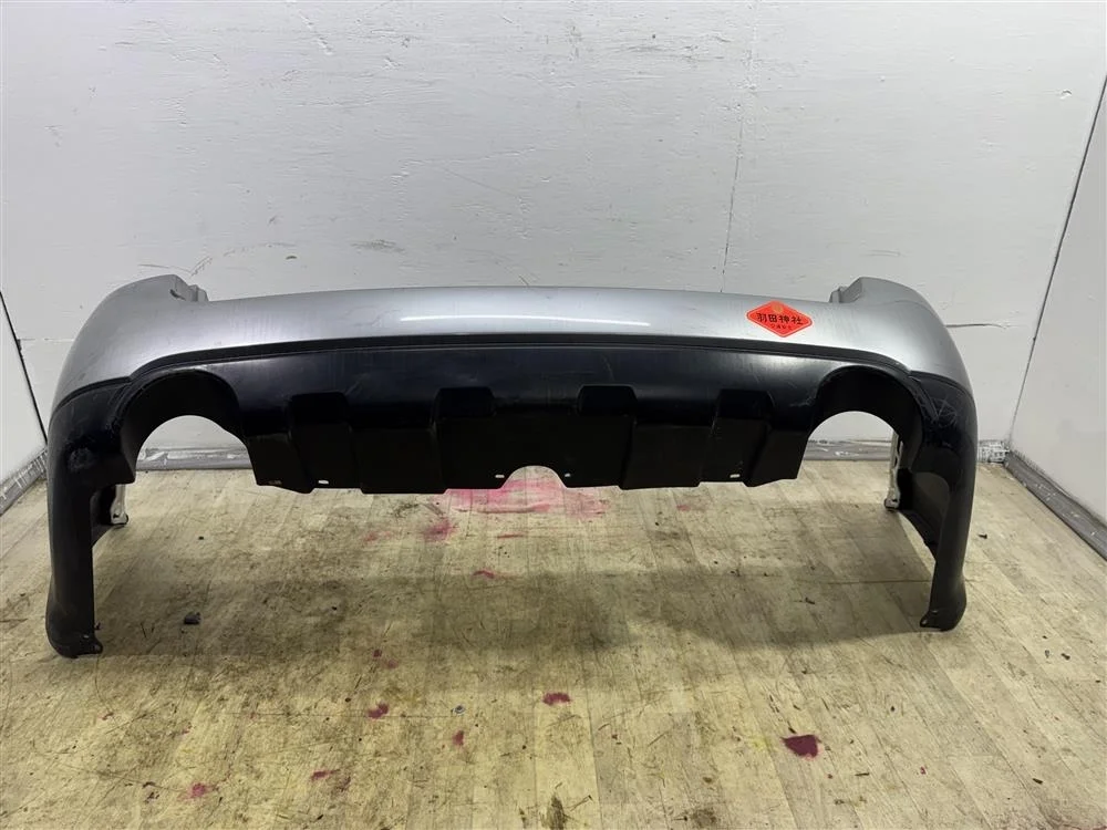 Бампер REAR OBK в сборе c серебро