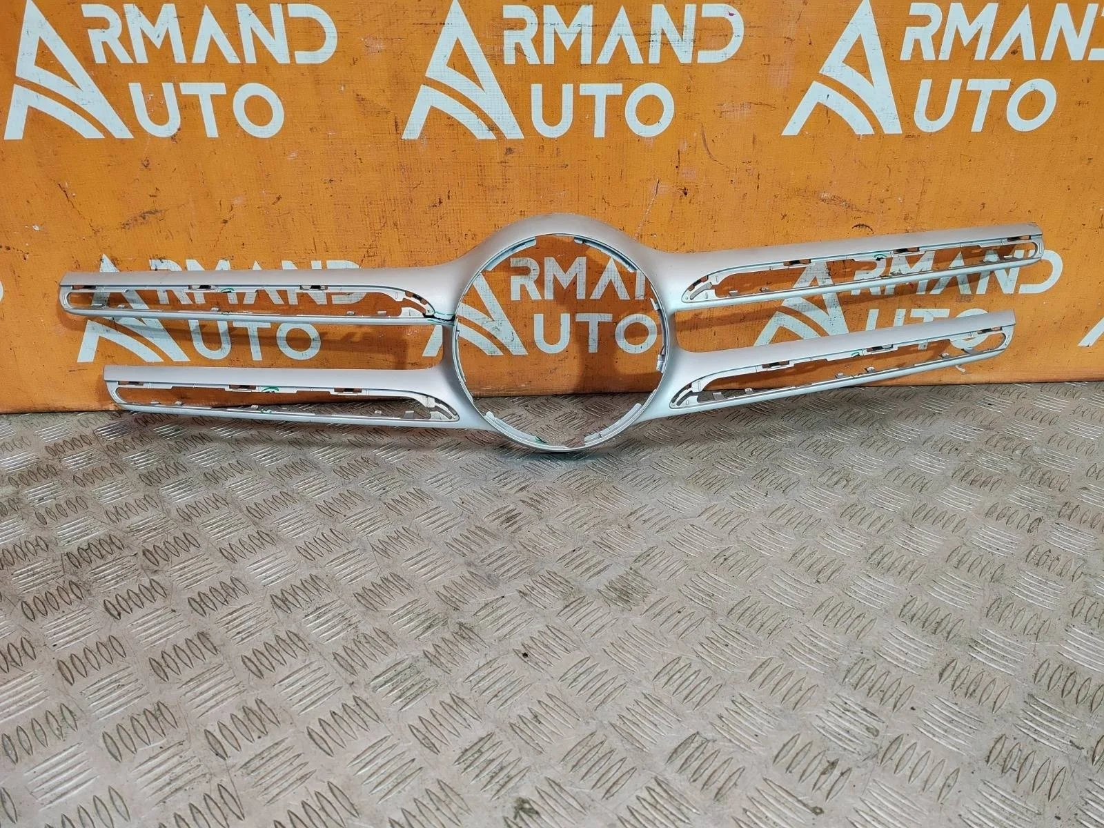 Накладка решетки радиатора Mercedes GLC-Class 2015-2019 X253