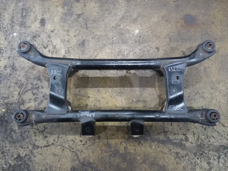 Балка задняя HYUNDAI TUCSON 2004-2009 624052E000 JM G6BA, задняя