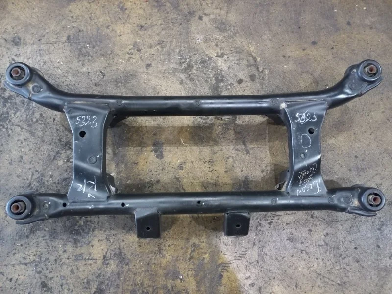 Балка задняя HYUNDAI TUCSON 2004-2009 624052E000 JM G6BA, задняя