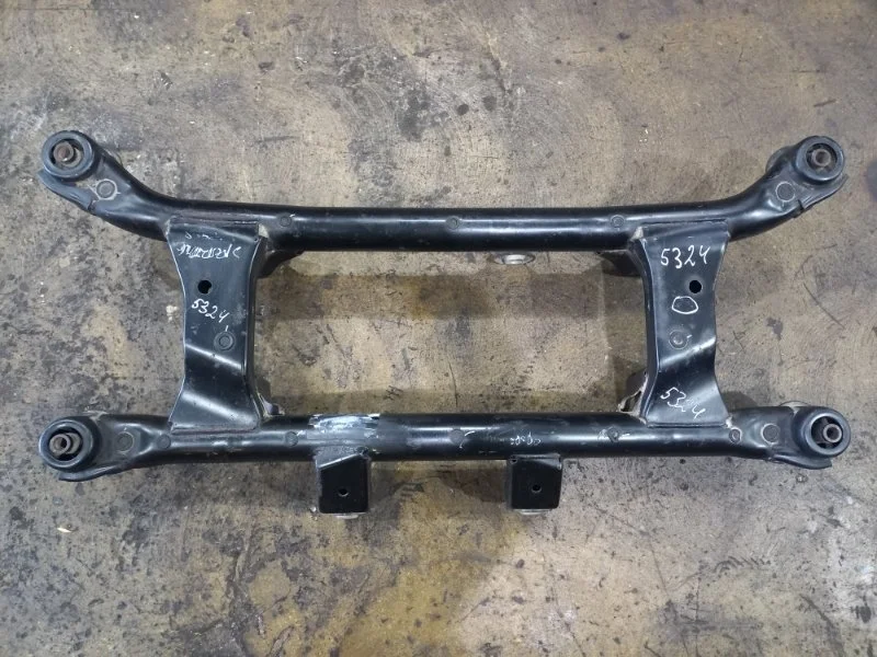 Балка задняя HYUNDAI TUCSON 2004-2009 624052E000 JM G6BA, задняя