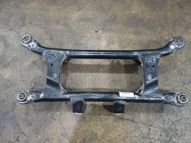 Балка задняя HYUNDAI TUCSON 2004-2009 624052E000 JM G6BA, задняя