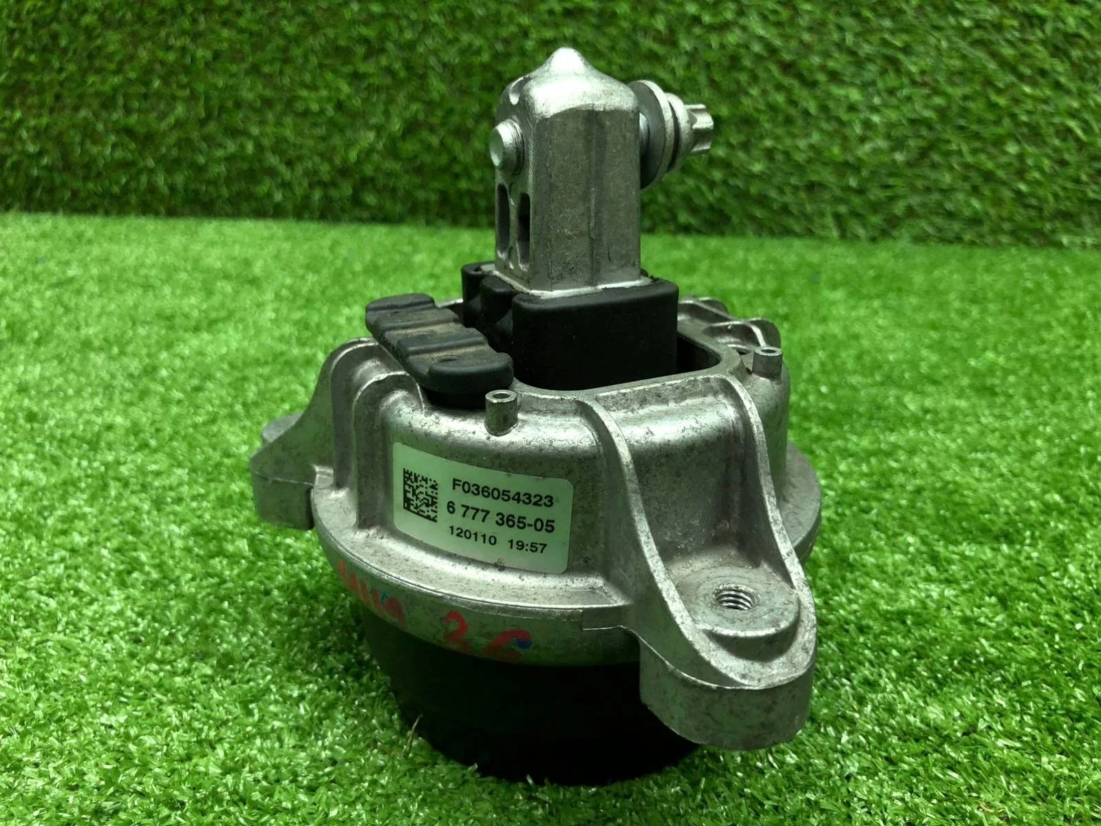 Подушка двс Bmw 5 Series 2010 22116777365 F10 N55B30A, левая