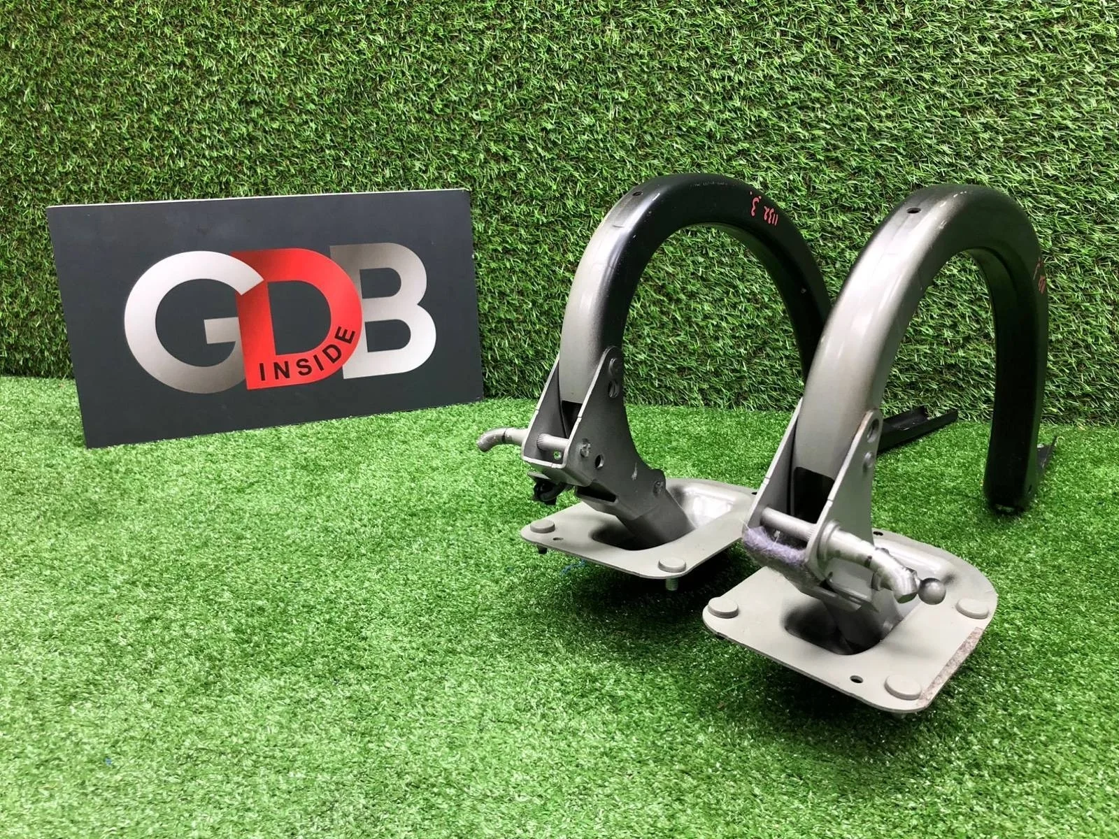 Петли багажной двери BMW 5 series 2011 41627204237 F10 N55B30A, задние