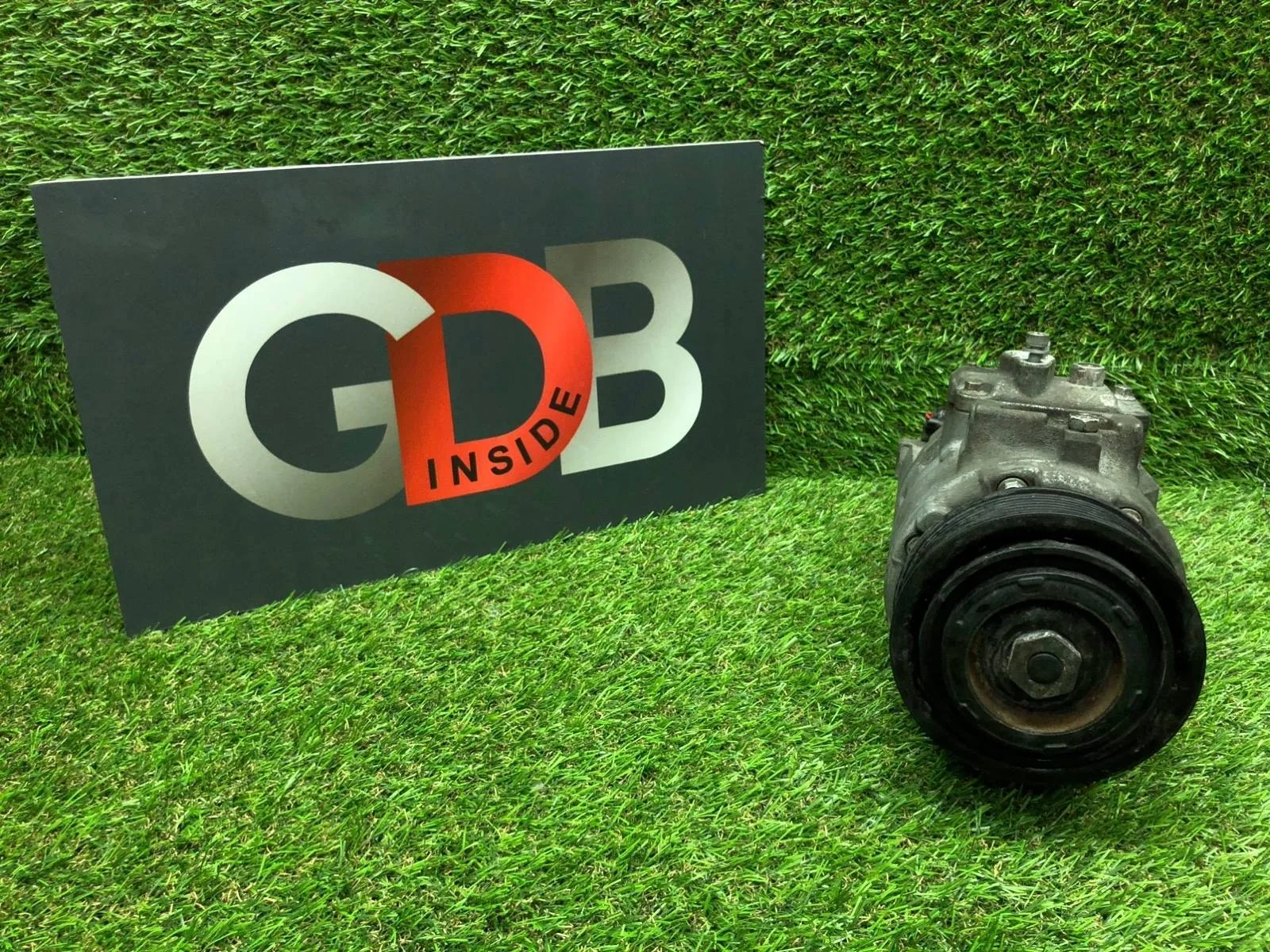 Компрессор кондиционера Bmw X3 2012 9217869 F25 N55B30A