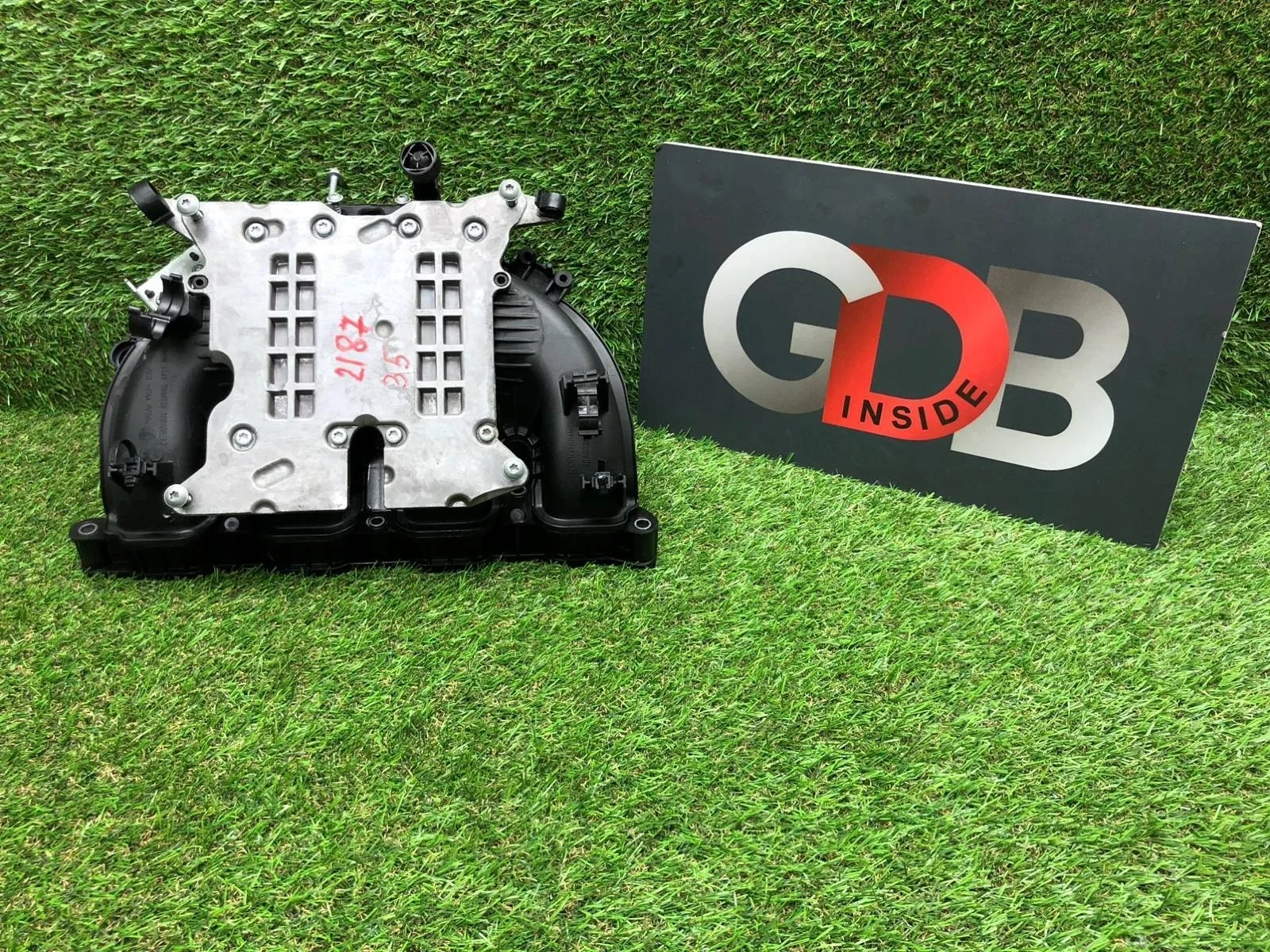 Впускной коллектор Bmw X1 2012 11617588126 E84 N20B20A