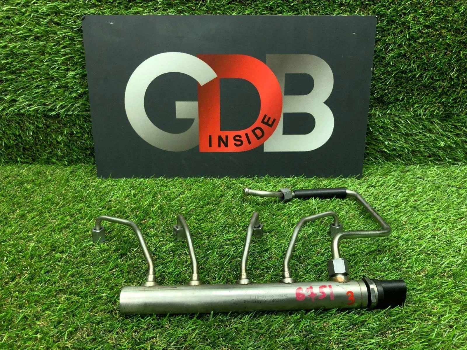 Топливная рампа Bmw 5 Series 2012 13537585411 F11 N20B20B