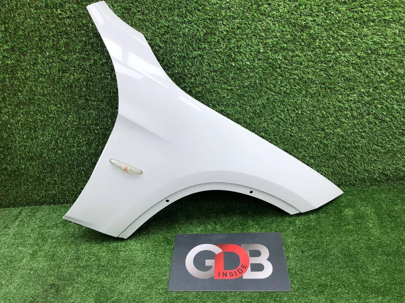 Крыло BMW X1 2012 41002993156 E84 N20B20A, переднее правое