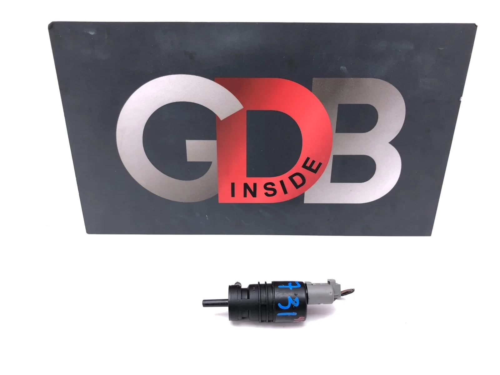 Моторчик стеклоомывателя BMW X1 2012 67127302589 E84 N20B20A