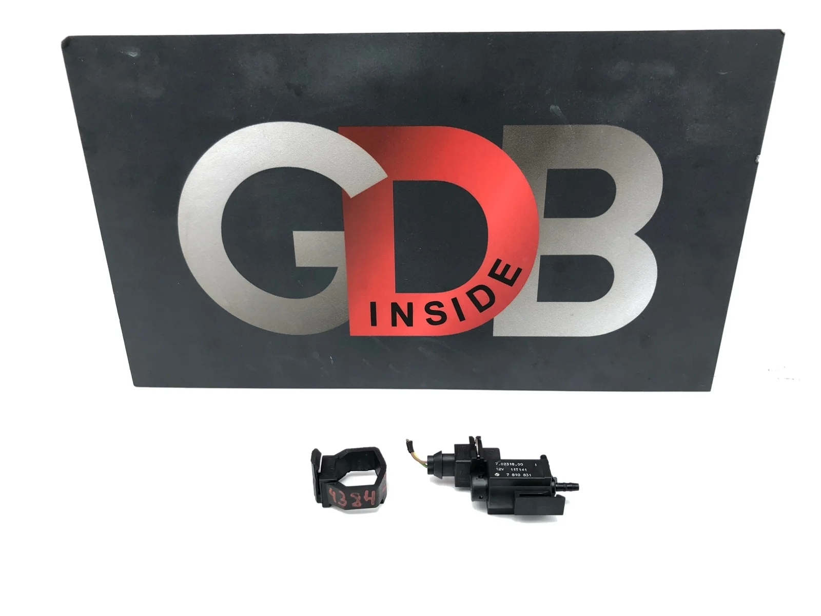 Клапан электромагнитный BMW 5 series 2011 11747810831 F10 N20B20B