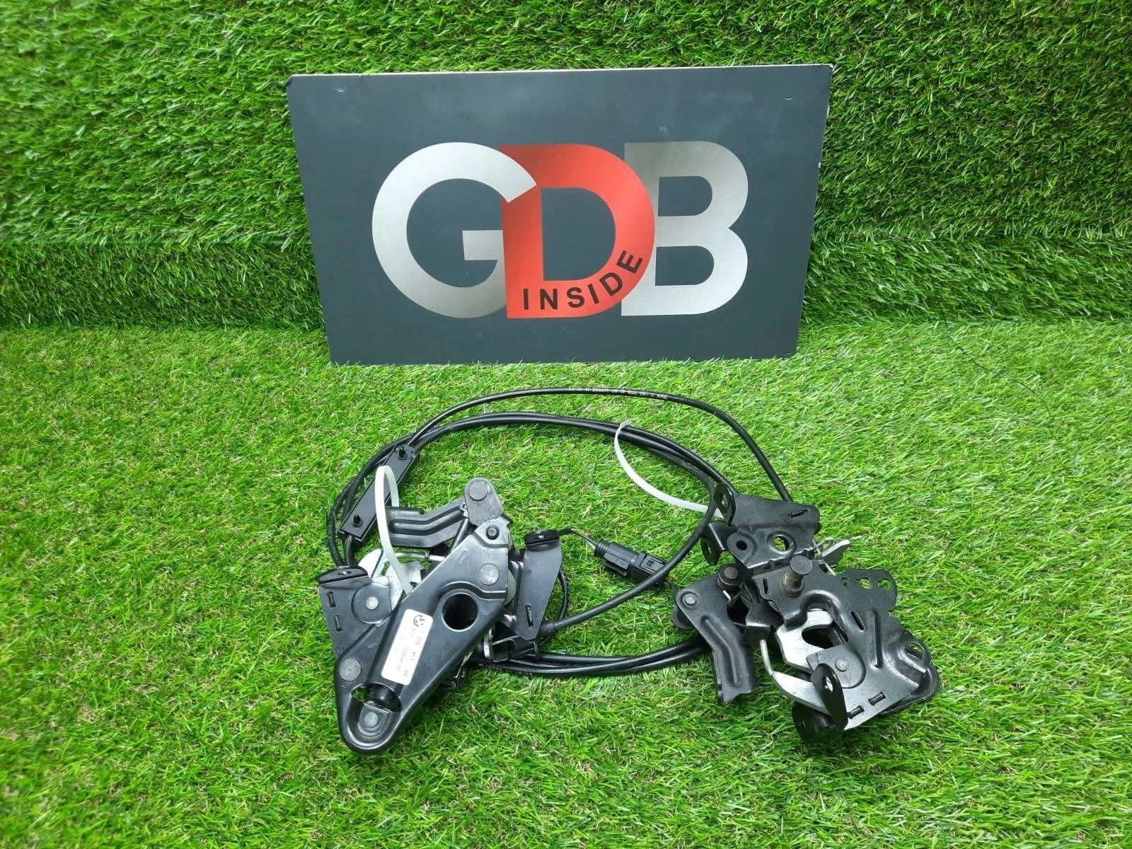 Замки капота с датчиком открытия Bmw 5 Series 2013 7183762 F10 N55B30A, передние