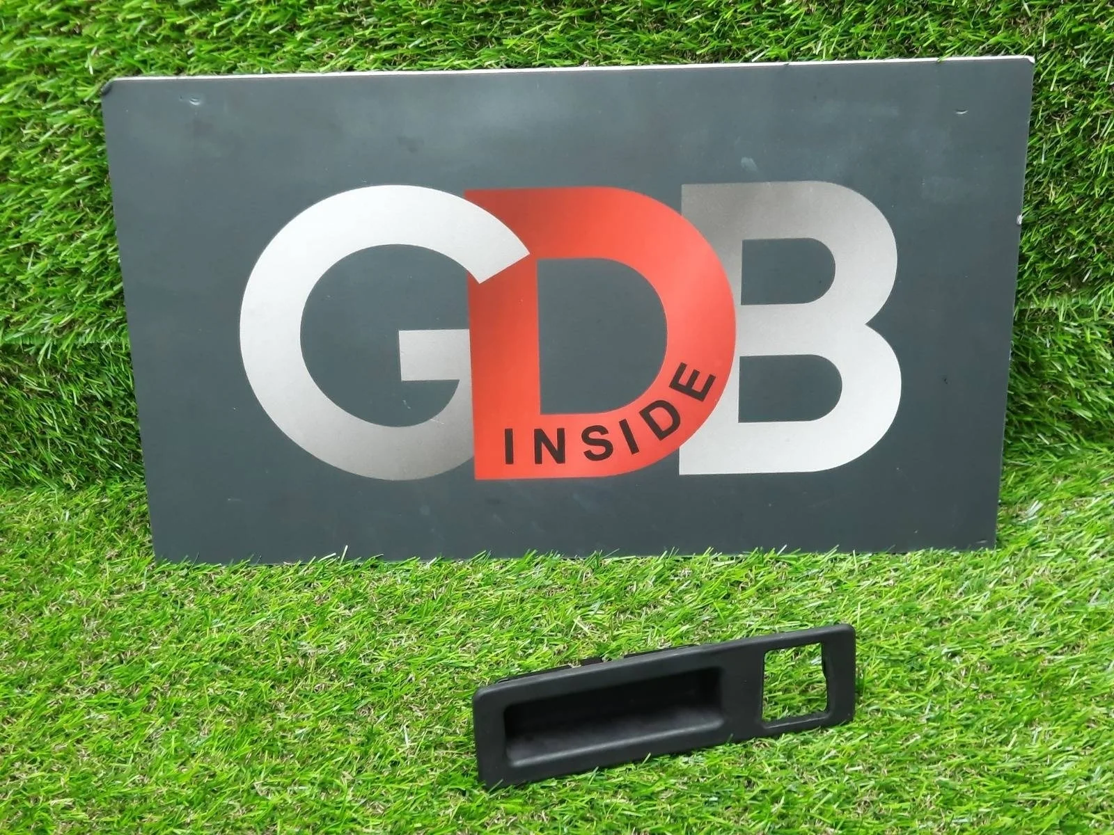 Ручка открывания багажника BMW 5 series 2010 51247368753 F10 N52B25AF, задняя