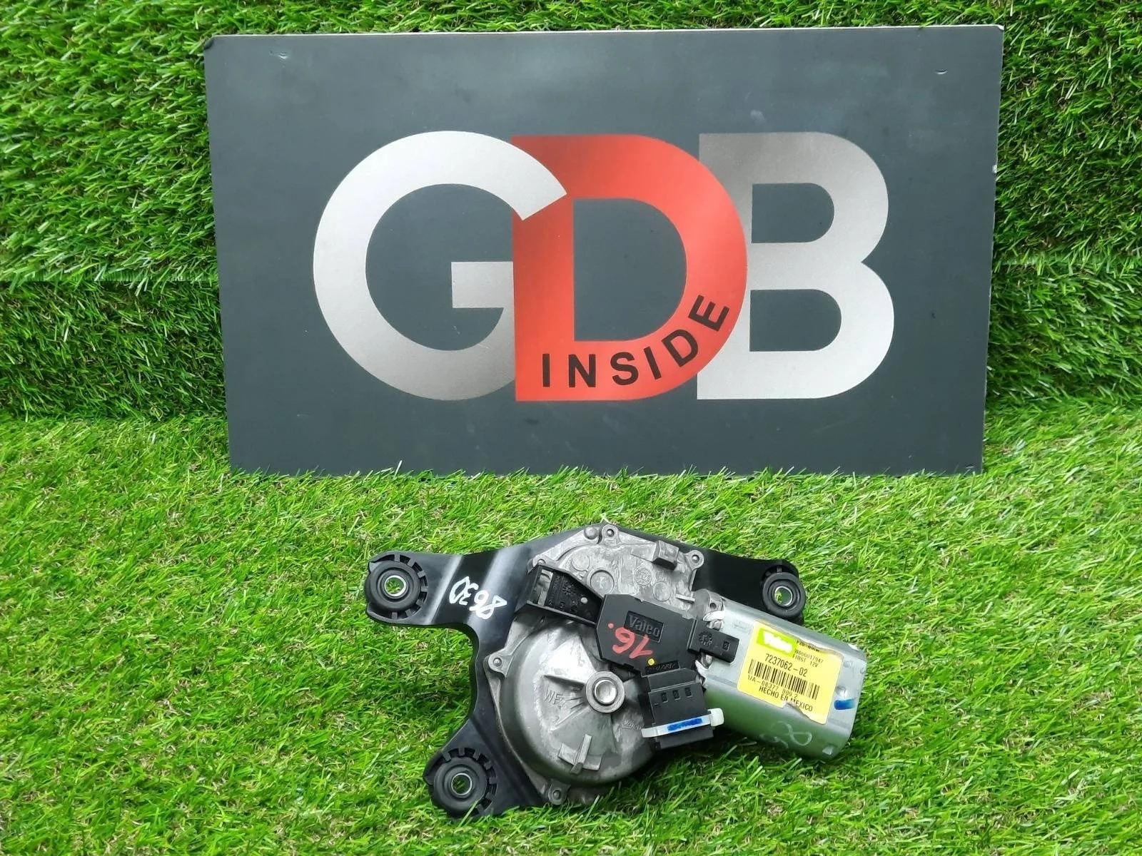 Мотор дворников BMW X3 2012 67637237062 F25 N20B20A, задний