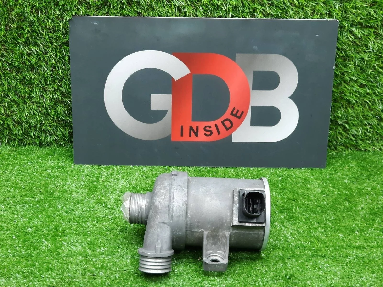 Насос охлаждающей жидкости Bmw 5 Series 2012 11517604027 F10 N20B20B