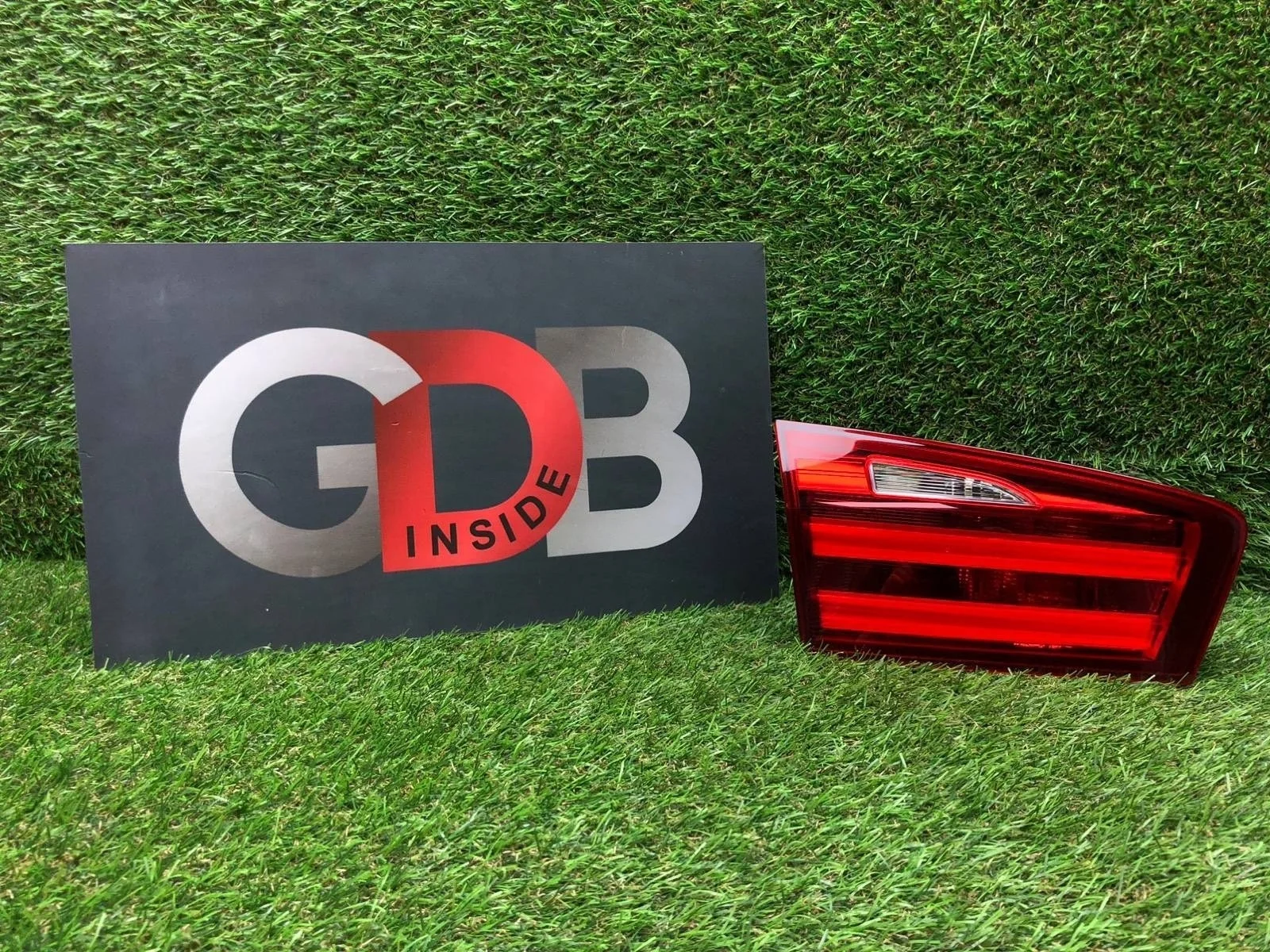 Фонарь внутренний BMW 5 series 2012 63217203227 F11 N20B20B, задний левый