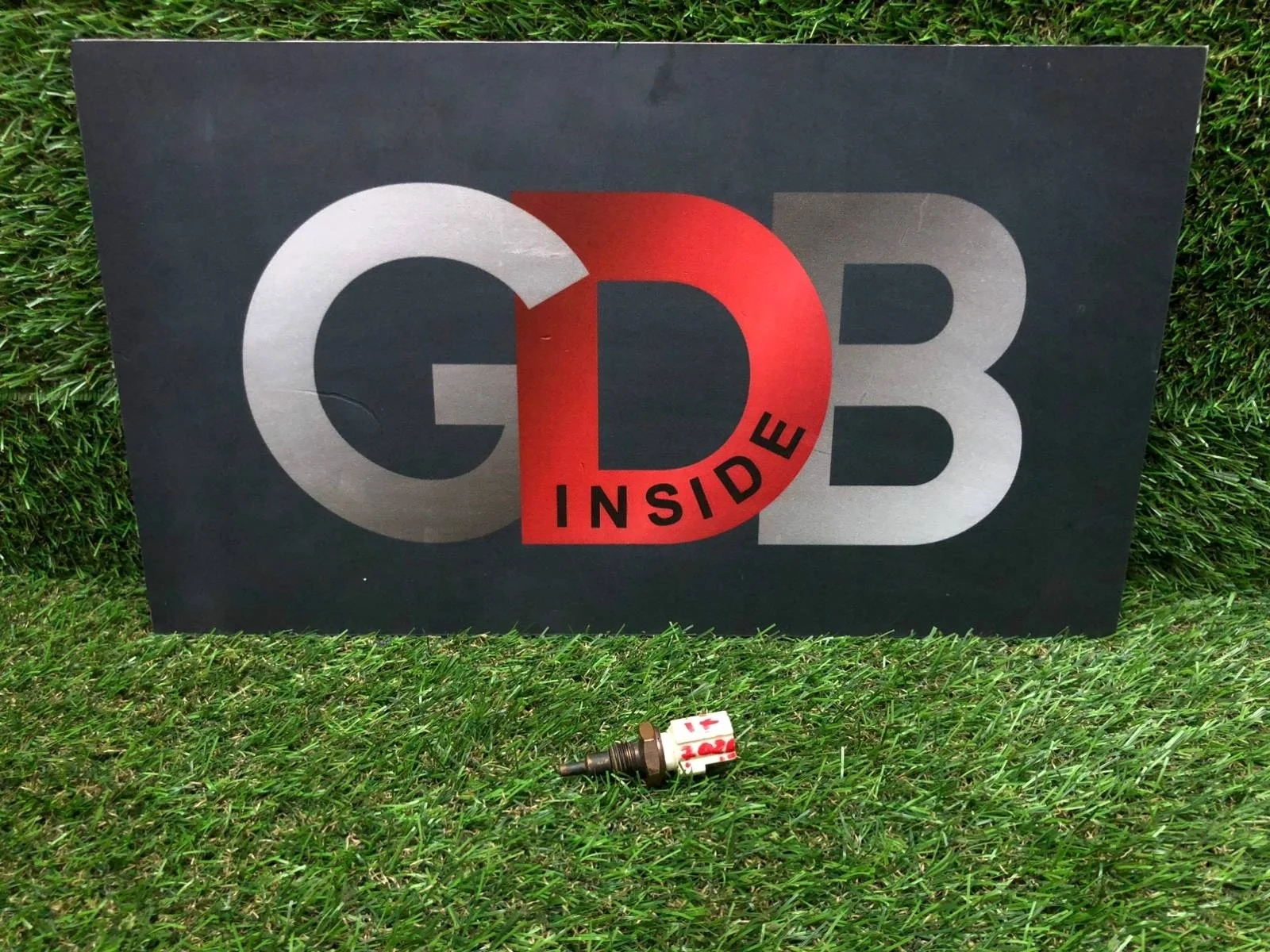 Датчик температуры Toyota Camry 02.2008 8942233030 ACV40 2AZ-FE