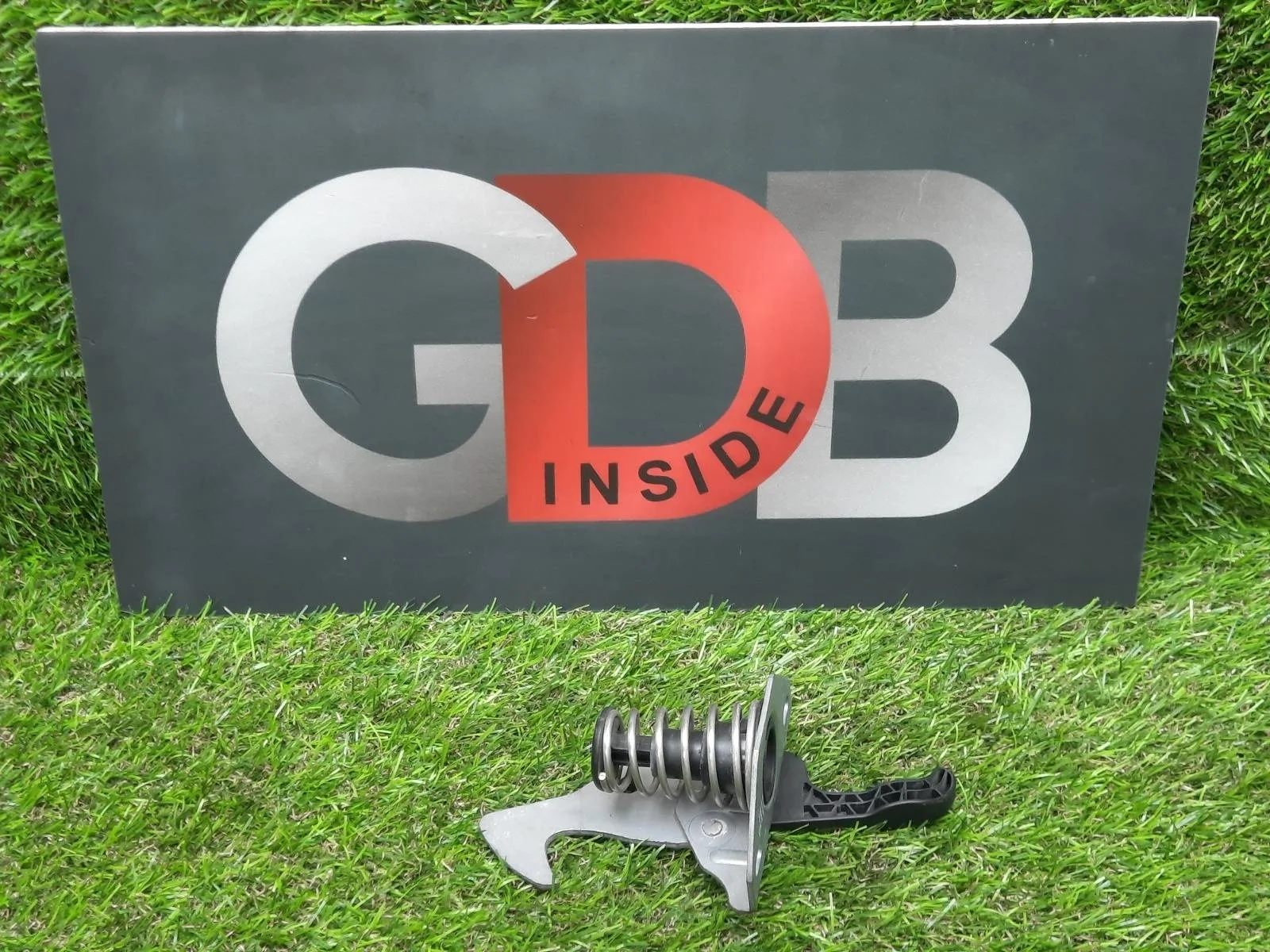 Крючок капота BMW X1 2010 51232990367 E84 N52B30AE