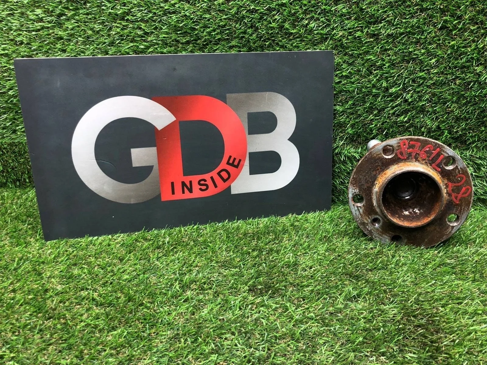 Ступица Bmw 5 Series 2012 31206872888 F10 N20B20B, передняя