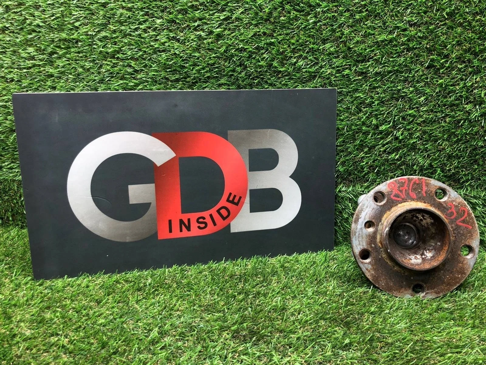 Ступица Bmw 5 Series 2012 31206872888 F10 N20B20B, передняя