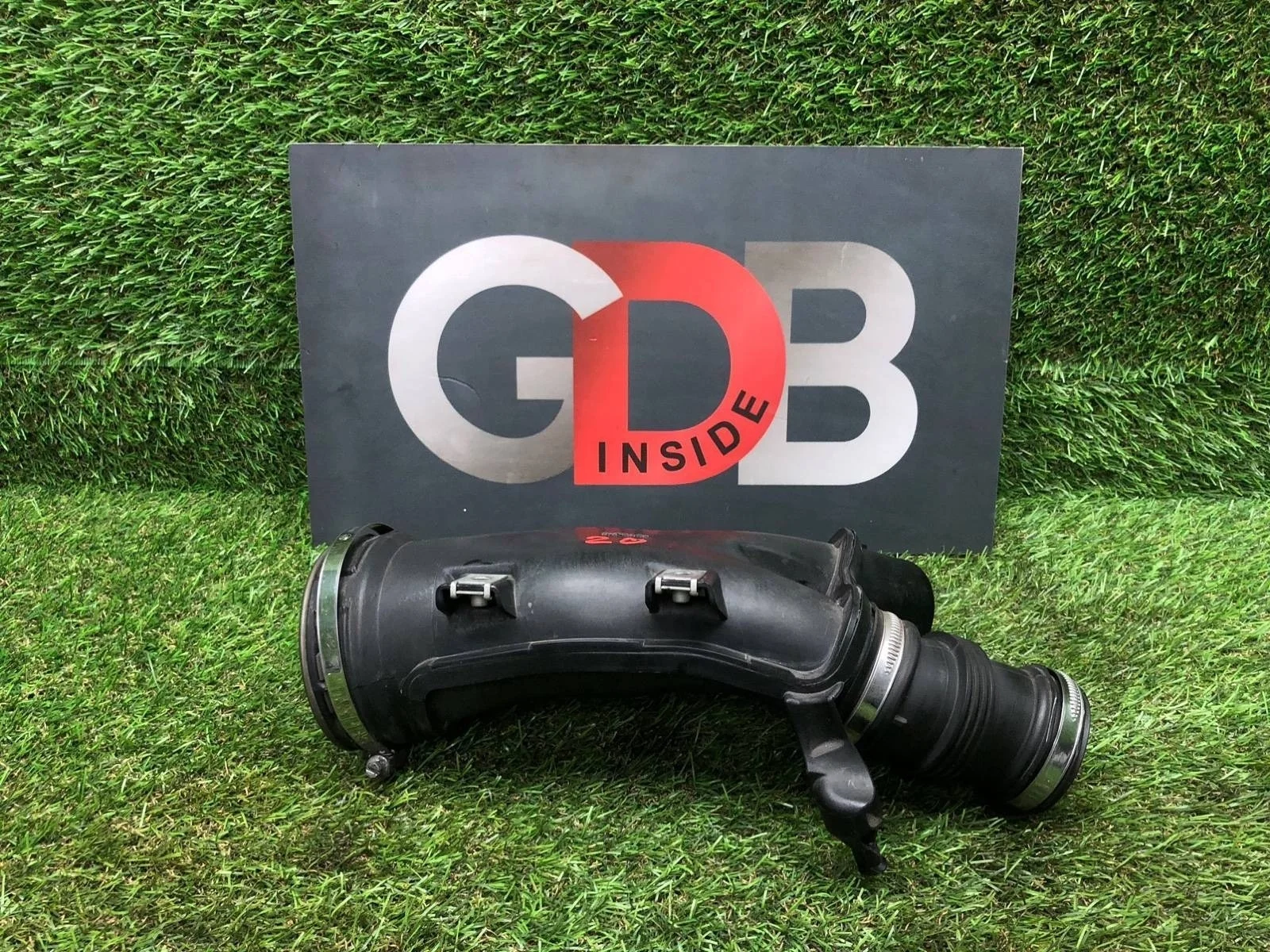 Патрубок воздушного фильтра BMW 7 series 2009 13717582312 F01 N54B30A