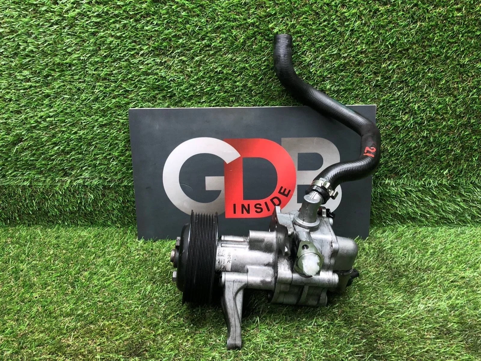 Насос гидроусилителя руля BMW 7 series 2009 32416794351 F01 N54B30A