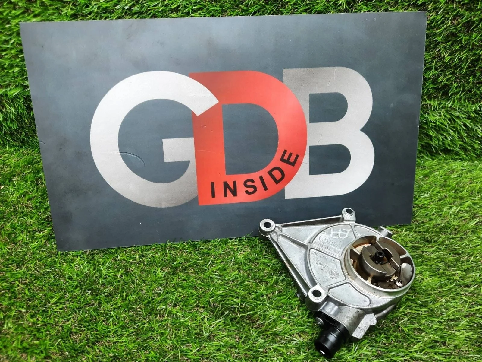 Вакуумный насос Bmw 3 Series 18.01.2013 11667622380 F31 N20B20B