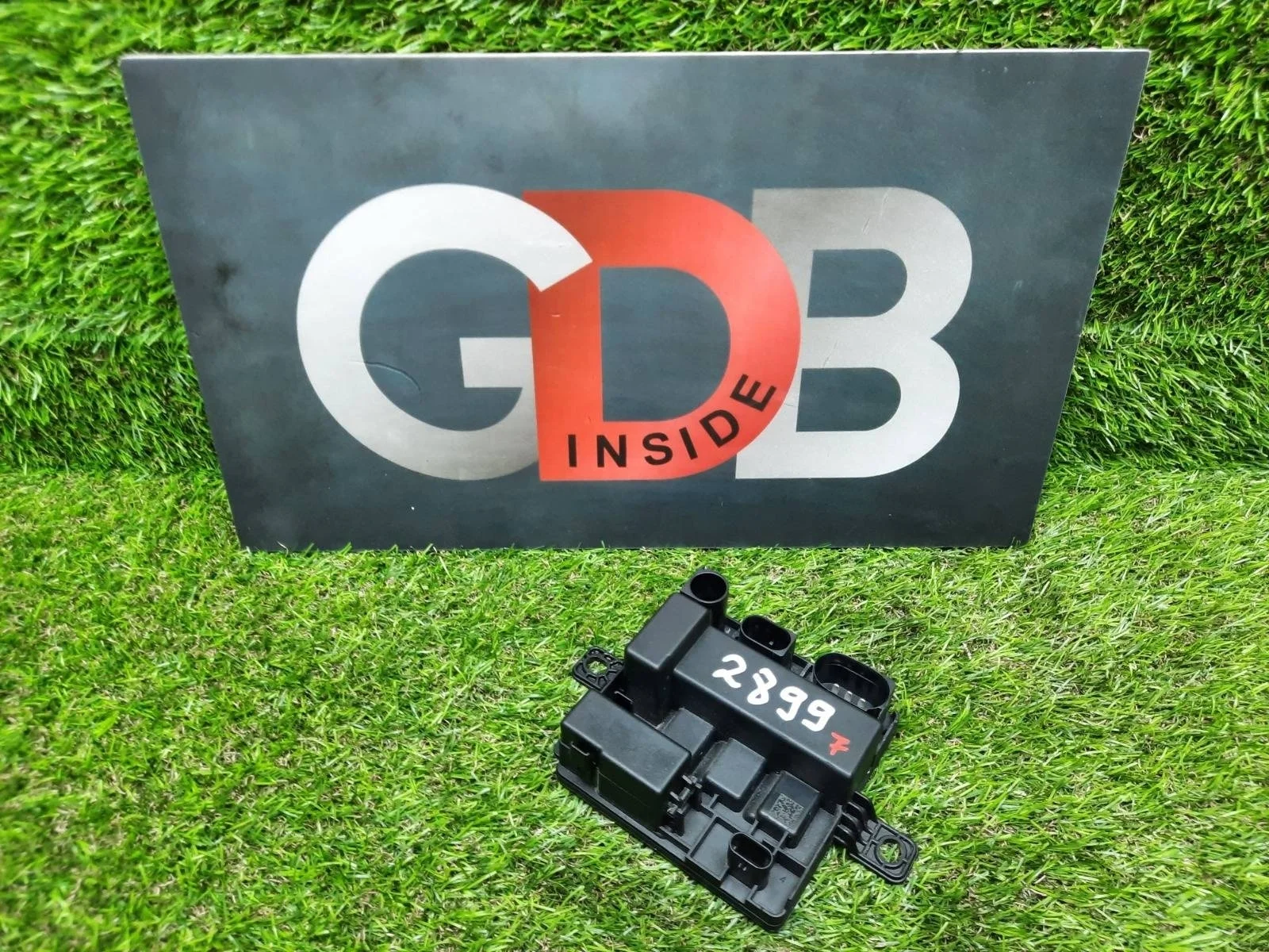 Встроенный модуль питания Bmw 5 Series 09.03.2010 12637591534 F10 N52B30A