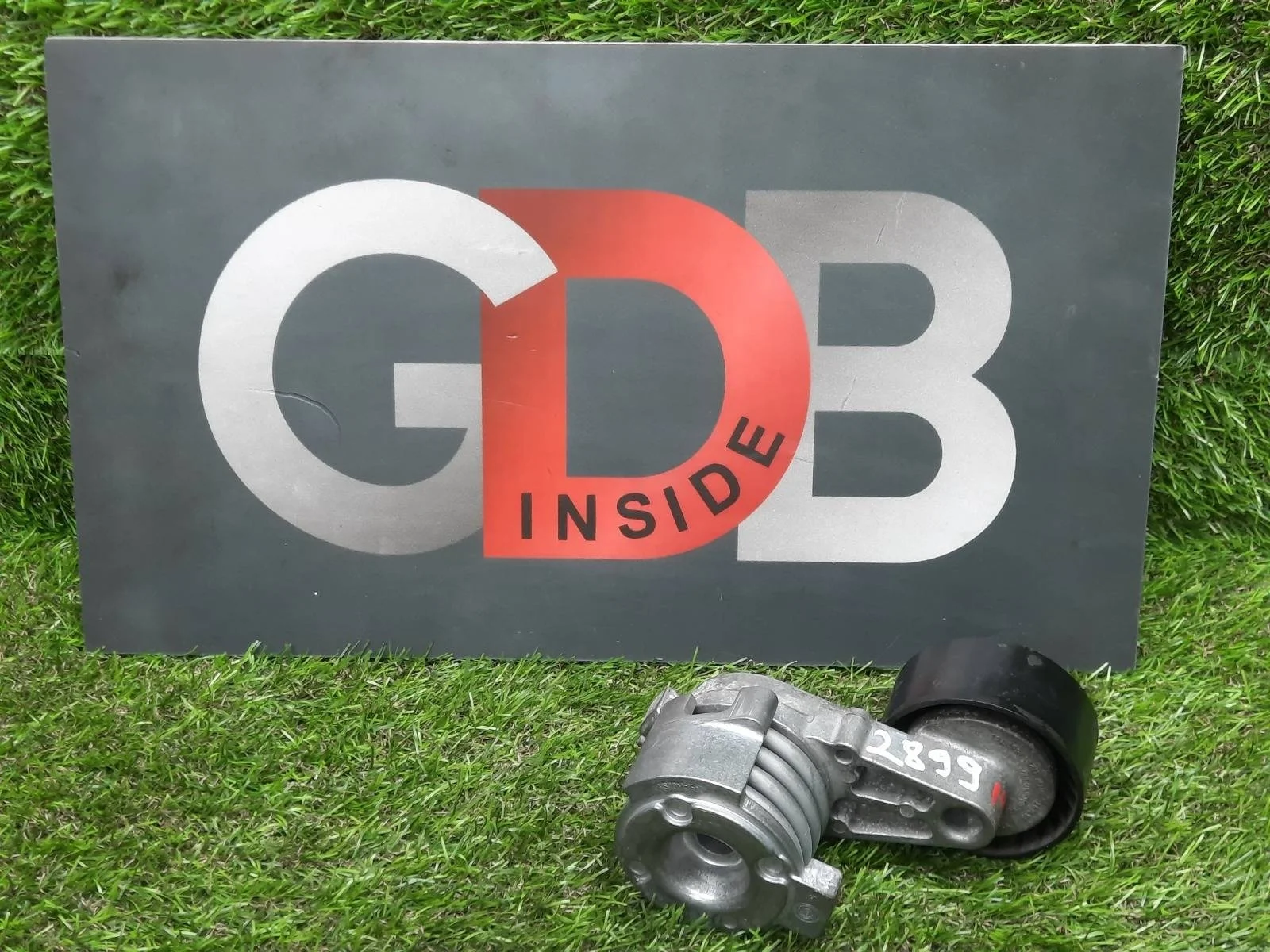 Натяжитель ремня приводного BMW 5 series 09.03.2010 11288620022 F10 N52B30A