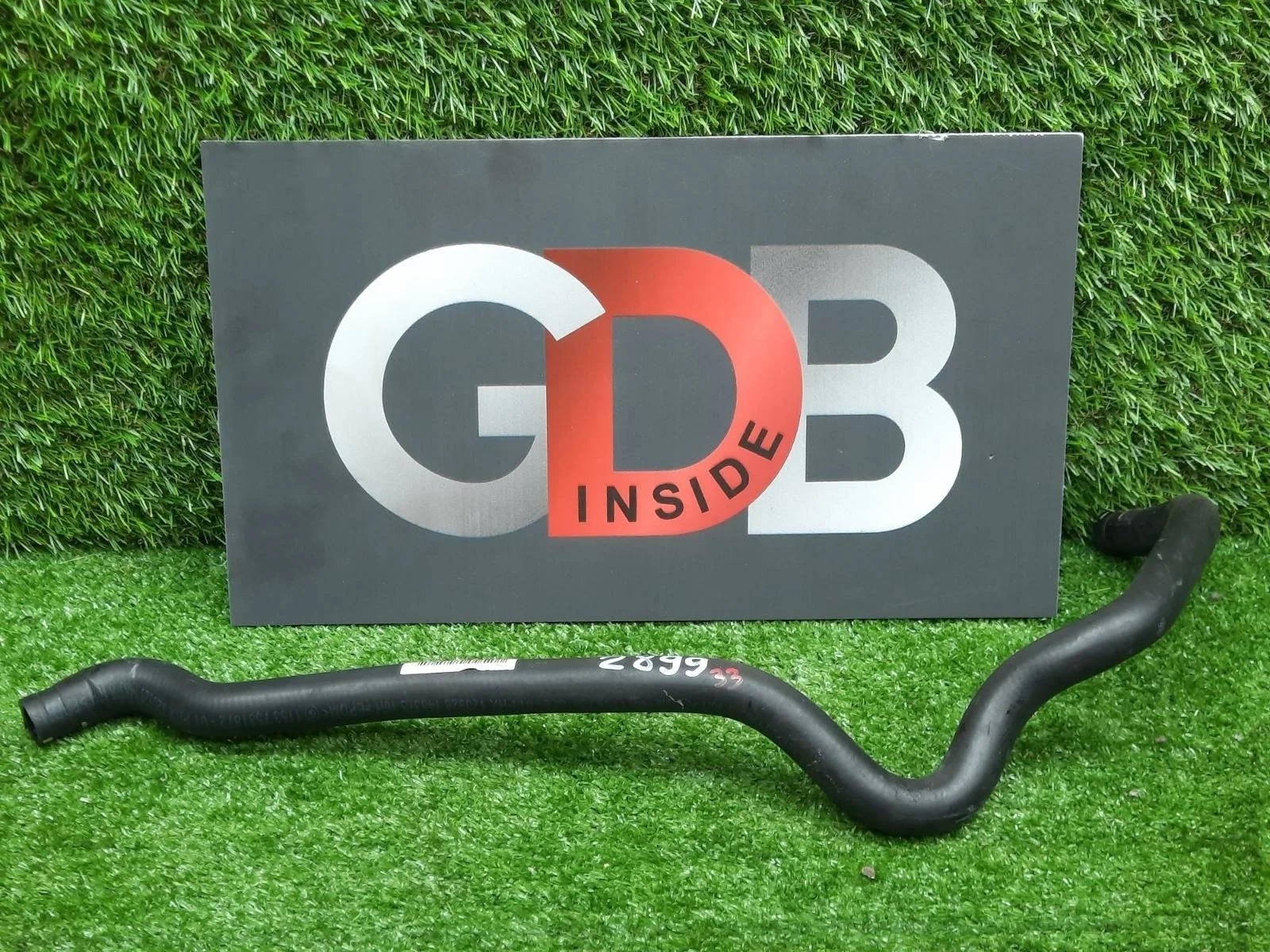 Патрубок системы охлаждения BMW 5 series 09.03.2010 11537581872 F10 N52B30A