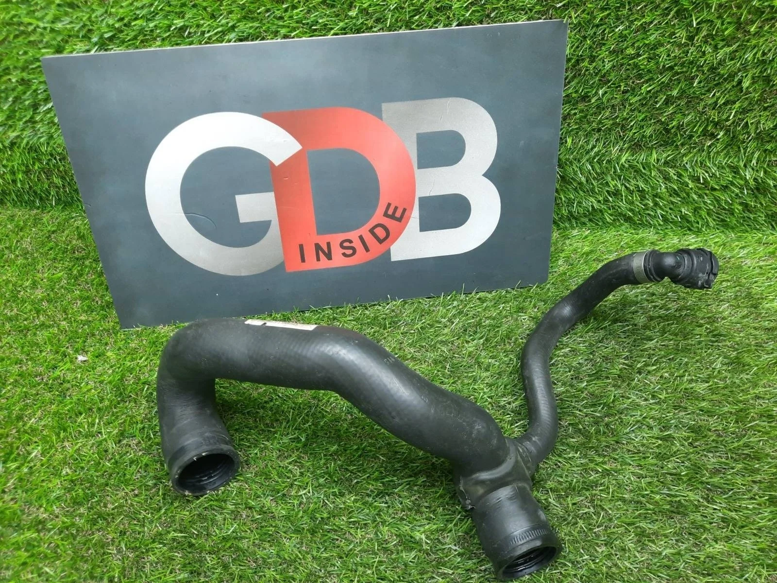 Патрубок системы охлаждения BMW 3 series 15.10.2012 11537594319 F30 N55B30A