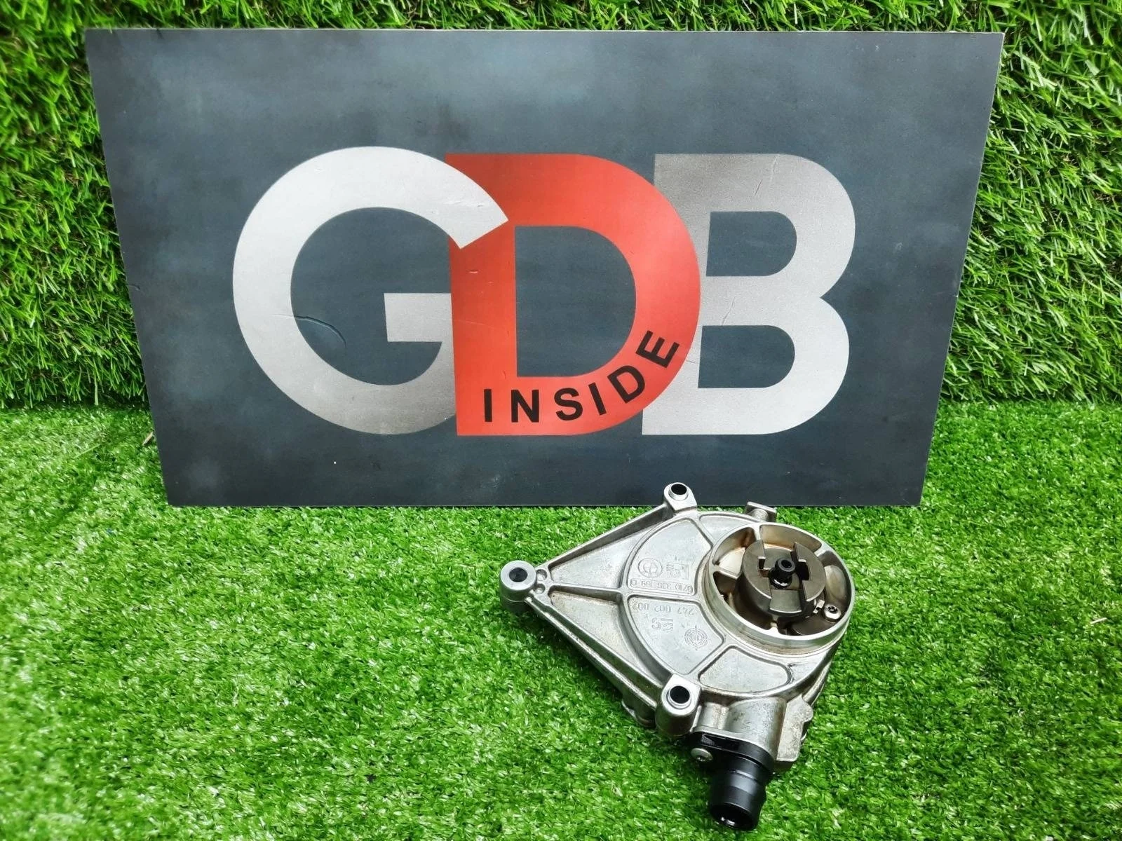 Вакуумный насос Bmw 5 Series 2011 11667640279 F10 N20B20B