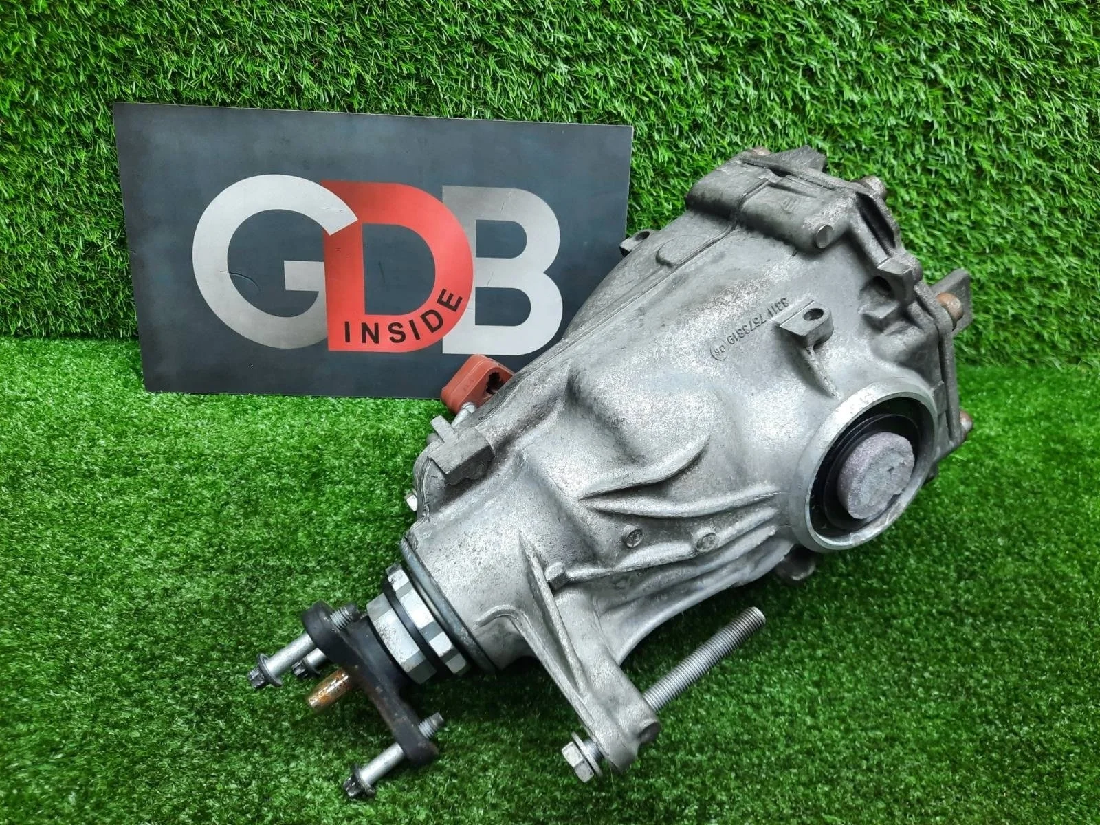 Редуктор BMW 5 series 10.05.2010 33107578150 F10 N52B30A, задний