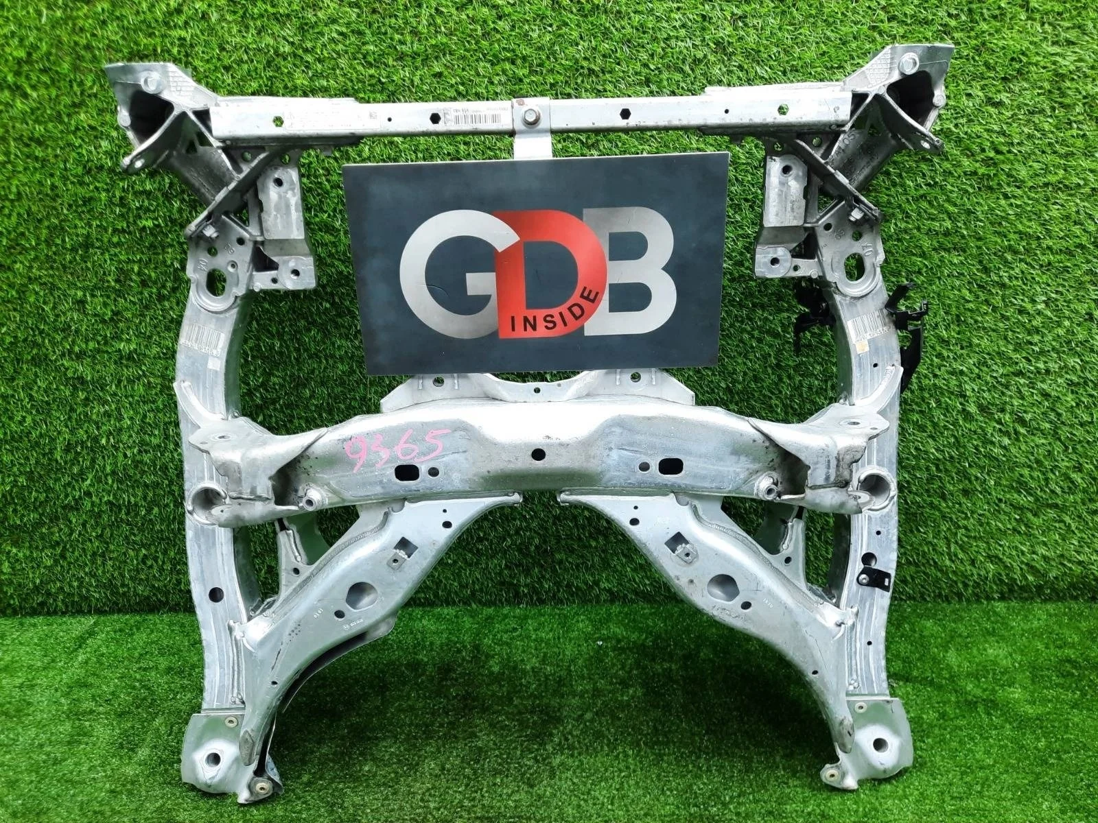 Подрамник Bmw 5 Series 10.05.2010 31116796692 F10 N52B30A, передний