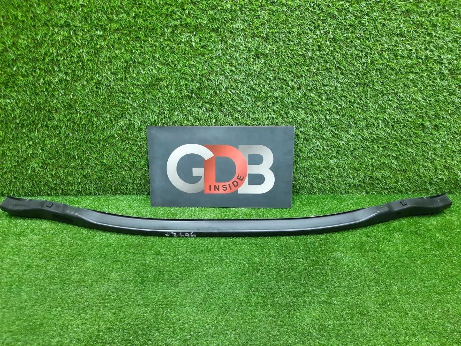 Усилитель бампера BMW 5 series 20.05.2010 51117203078 F10 N52B30AF, передний