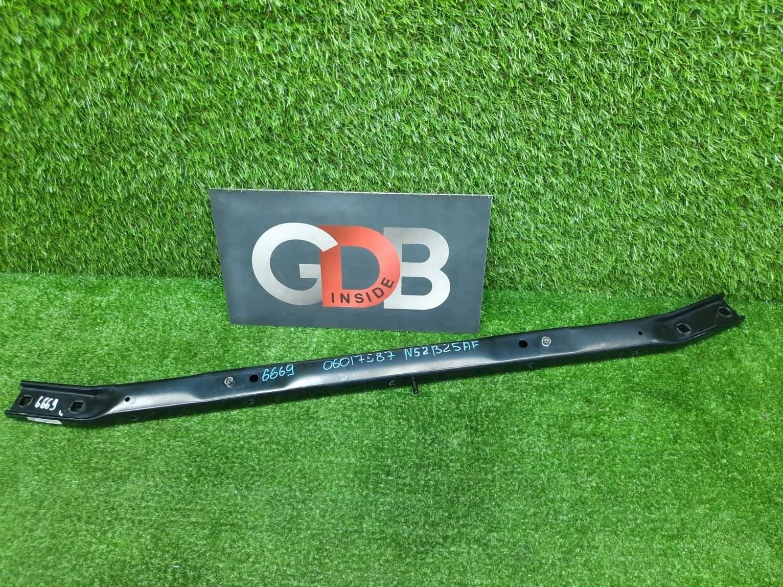 Распорка BMW 5 series 2010 51647200690 F10 N52B25AF